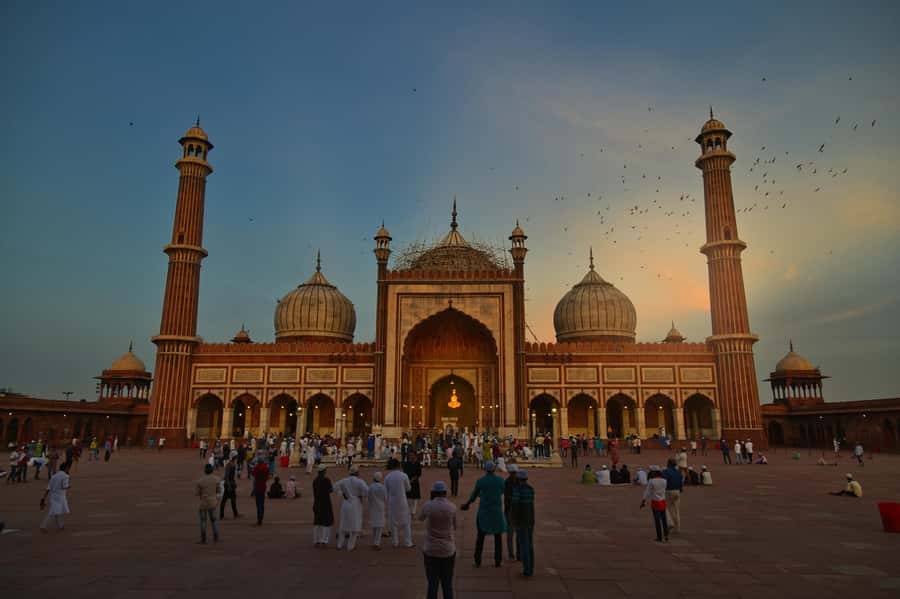 Old Delhi: Red Fort, Jama Masjid & Chandni Chowk by Tuk Tuk - Red Fort: 45 minutes inside the Mughal residence
