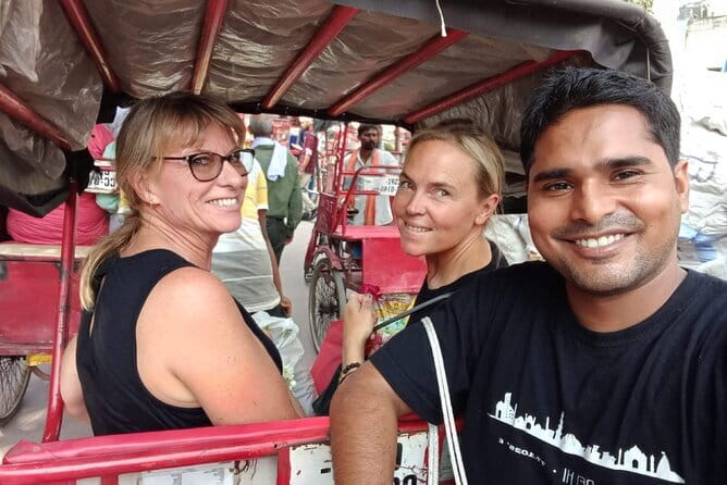 Old Delhi Spice Market and Temple Tour - Key points to know before booking