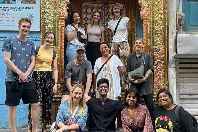Old Delhi Spice Market and Temple Tour - Gurudwara Sis Ganj Sahib and Sikh community service