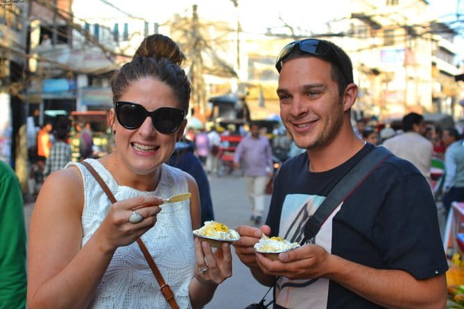 Old Delhi Street Food and Spice Market Tour - What the guide adds to the experience
