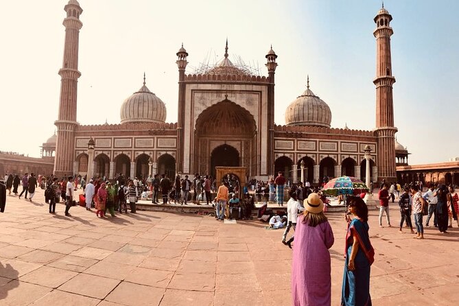 Old Delhi Street Food Tour – Explore Spices in Chandni Chowk - Chawri Bazaar begins with breakfast or a savory snack