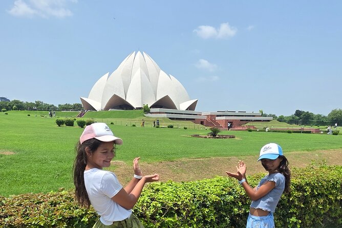 Old Delhi Tour by Tuk-Tuk Street Food and Shopping Experience - Jama Masjid and Its Monument Fee