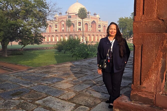 Old Delhi Tour by Tuk-Tuk Street Food and Shopping Experience - Rolling Through Chandni Chowk