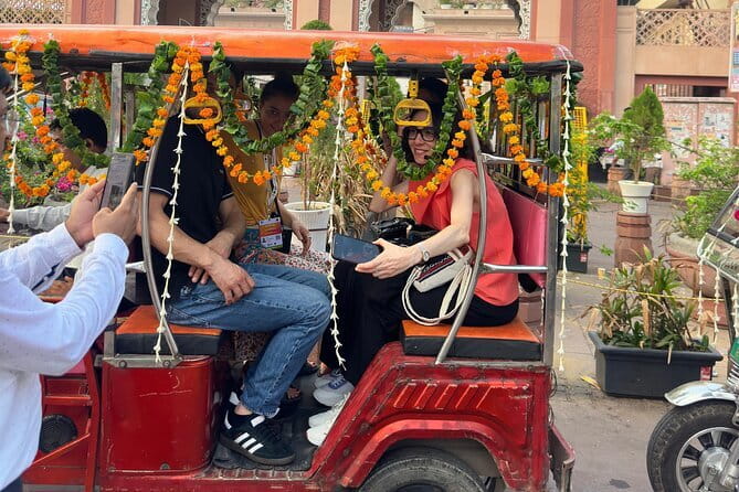 Old Delhi Walking Tour: Food, Culture & Spice Bazaars - Starting near the Red Fort at Chandni Chowk