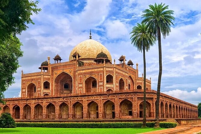 Old & New Delhi City Tour with Full or Half Day Options - Why a private car works well in Delhi