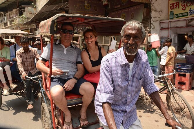 Old & New Delhi Full or Half Day Sightseeing Tour - Jama Masjid and the scale of Mughal Delhi