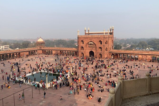 Old & New Delhi Full or Half Day Sightseeing Tour - India Gate and the formal heart of New Delhi