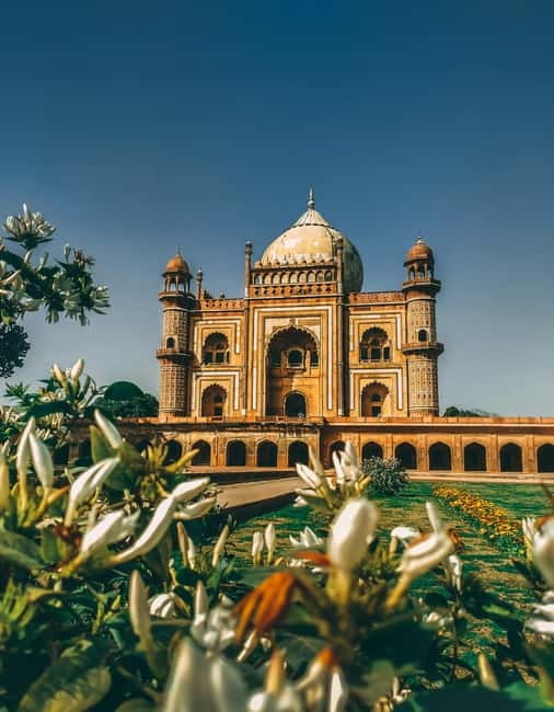 Old & New Delhi Full or Halfday Guided Tour with Street Food - Akshardham and Delhi’s newer religious architecture