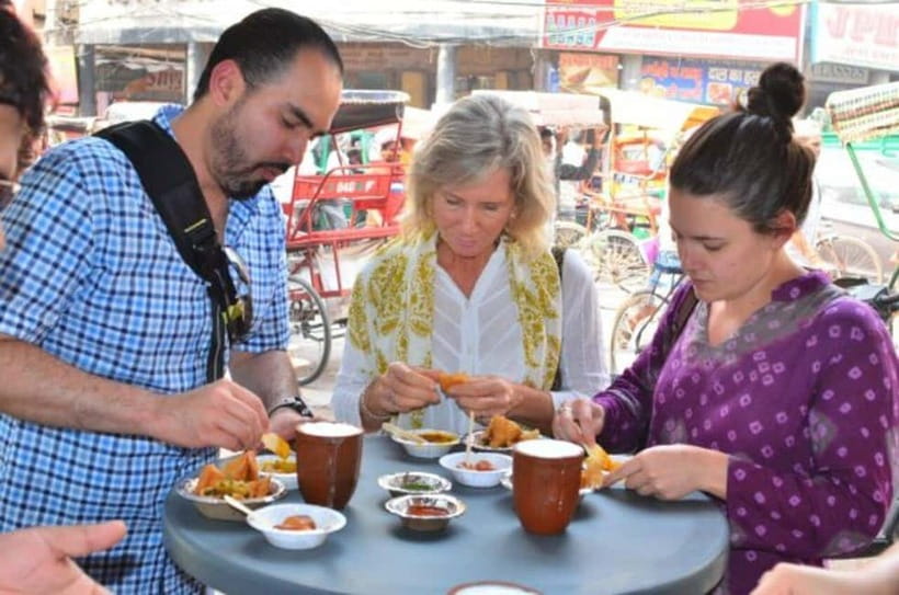 Old & New Delhi Full or Halfday Guided Tour with Street Food - Qutub Minar or Lotus Temple