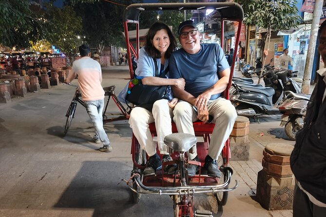 Old & New Delhi Private Tour - Female Guide & Rickshaw - Khari Baoli and the smell of Old Delhi