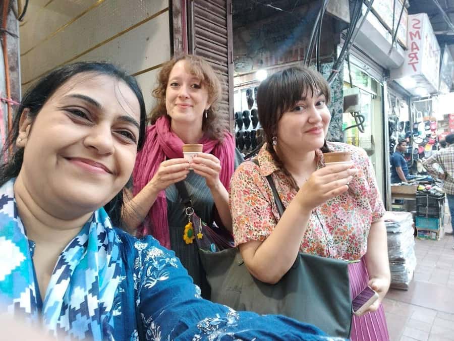 Old & New Delhi Shopping Tour with Female Consultant - Dariba Kalan for silver jewelry