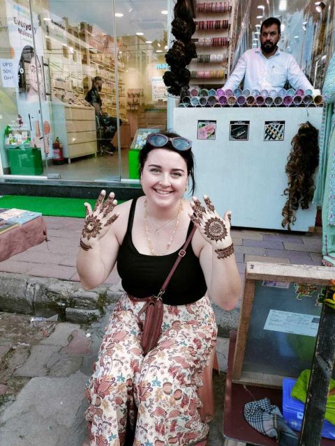 Old & New Delhi Shopping Tour with Female Consultant - Khari Baoli and the Spice Market