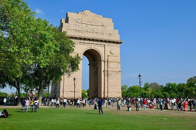 Old & New Delhi Tour : Monuments , Rickshaw Ride & Local Heritage - Key points to know before booking