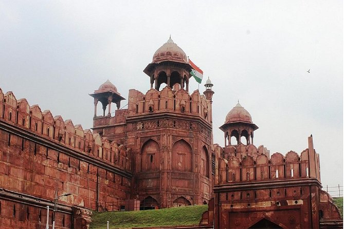Old Town Delhi Walking Tour (2 Hours Guided Tour with Local) - Finishing at Jama Masjid beside the Red Fort