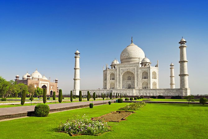 One Day Agra ( Taj Mahal ) private Tour from Delhi - First stop: two hours at the Taj Mahal