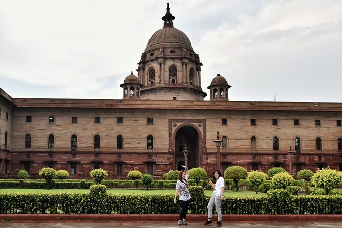 One Day Private Delhi Sightseeing Tour by Car - One car, two Delhis, and a full day of sights