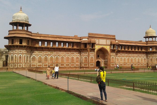 Overnight tour of Agra Taj Mahal Sunset & Sunrise from Delhi - Agra Fort and the Mughal story