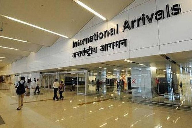 Private Arrivals From New Delhi Airport - A calmer first hour in New Delhi