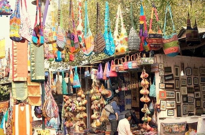 Private Custom Shopping Tour: Delhi's Bustling Markets - Chandni Chowk and the Old Delhi Experience