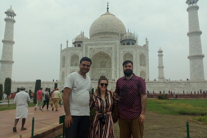 Private day tour from Delhi to Taj Mahal and Agra Fort with guide - What the private guide adds