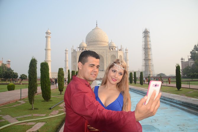 Private Day Tour of Taj Mahal and Agra Fort By Super fast train - Agra Fort, one hour inside a royal stronghold