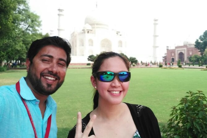 Private Day Tour Tajmahal Agra From Delhi - Lunch and the question of what is included