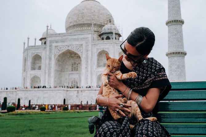 Private Day Tour Tajmahal Agra From Delhi - Two hours with the Taj Mahal