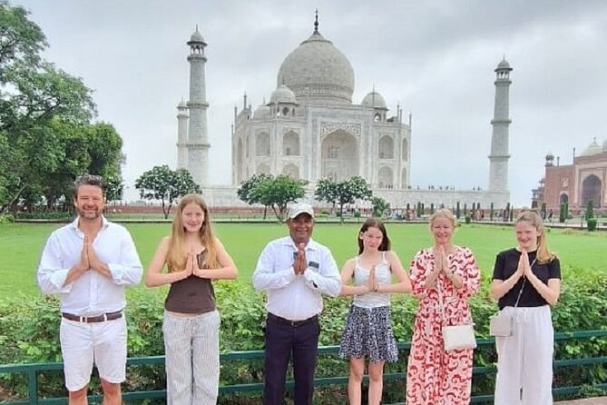 Private Day Trip to Agra with a Sunrise view of Taj Mahal - Meeting your Agra guide