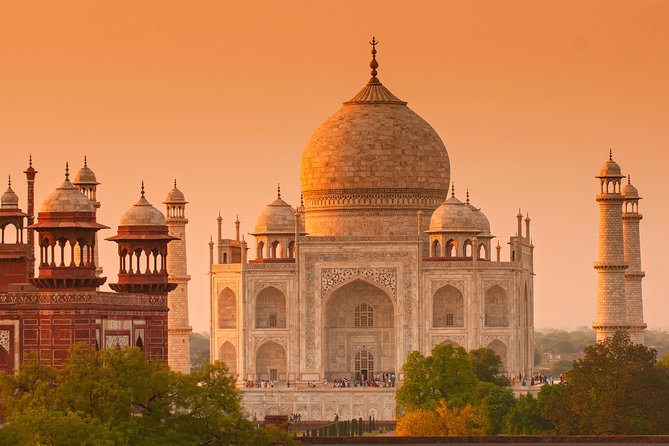 Private Day trip to Agra with Taj Mahal,Fort and lunch at 5 Star - Is this the right way to see Agra from Delhi?