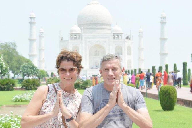 Private Day Trip to Taj Mahal & Agra Fort from Delhi - Delhi to Agra: a long road made easier by a private car