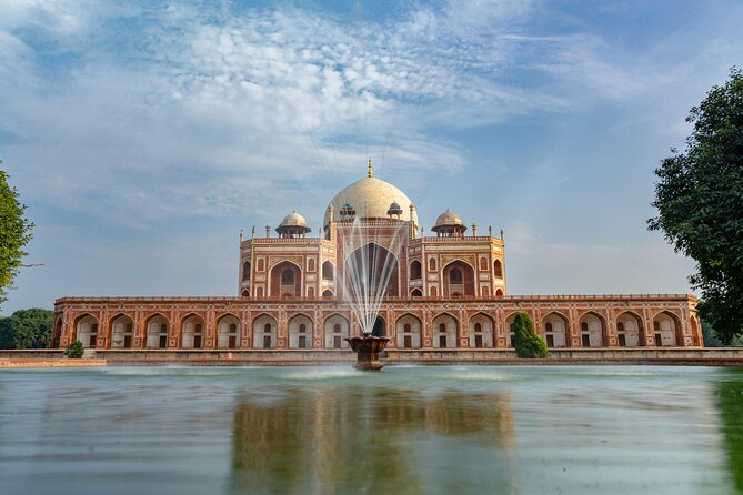 Private Delhi City Tour-Old Delhi, New Delhi and Major Attraction - One day from Jama Masjid to Qutub Minar