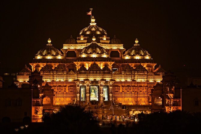 Private Evening Tour of Akshardham Temple with Musical Fountain Show - What your guide adds to the visit