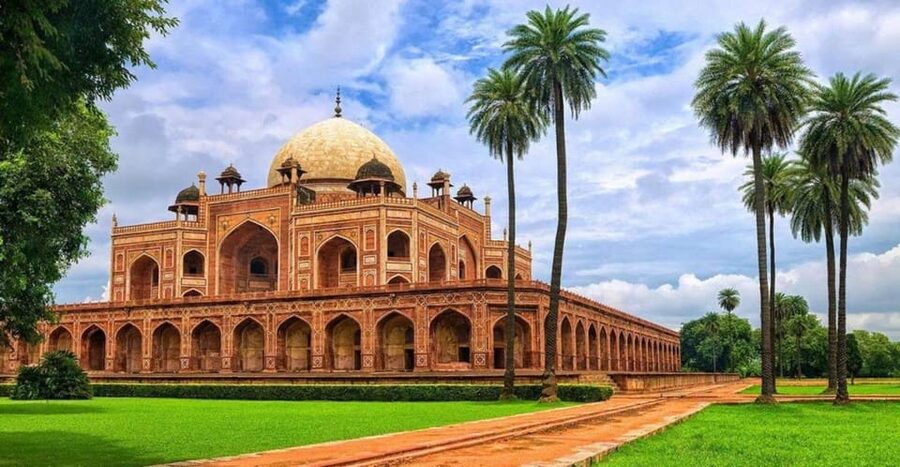 Private Full Day City Tour of Old and New Delhi Tour - Chandni Chowk by tuk-tuk
