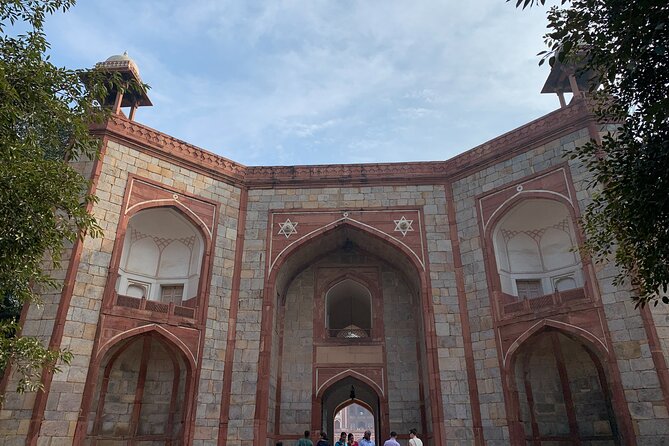 Private Full Day Delhi Tour -Old and New Delhi Highlights - India Gate and the government district