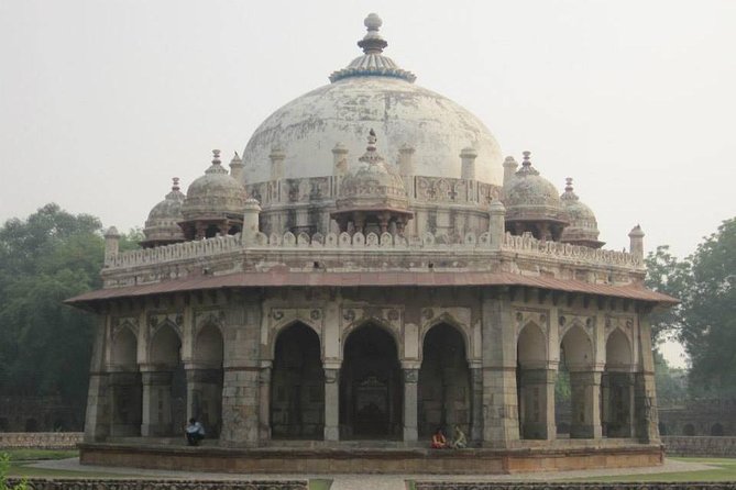 Private Full Day Guided Tour of Delhi and Old Delhi - Qutub Minar, Delhi’s major tower stop