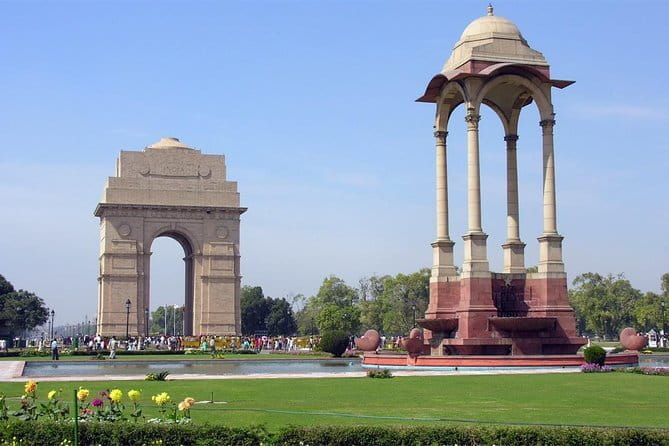 Private Full Day Old Delhi and New Delhi City Tour - Raj Ghat and the ceremonial roads of New Delhi