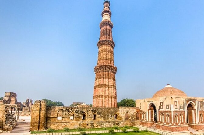 Private Full Day Old Delhi and New Delhi Tour - Chandni Chowk brings the city down to street level
