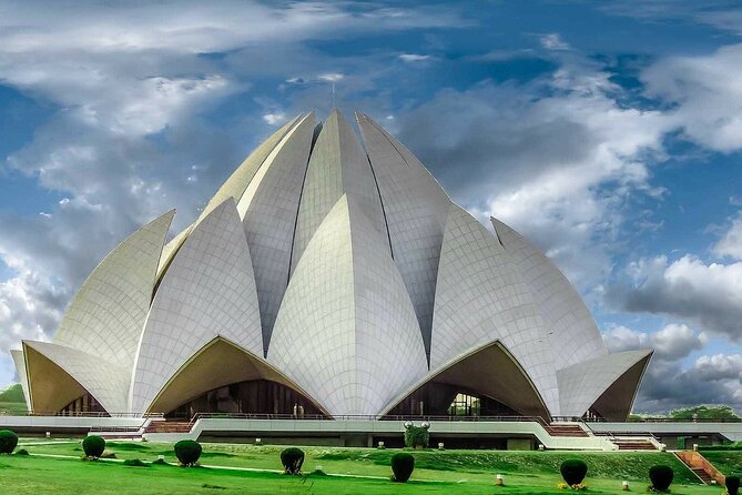 Private Full Day Tour of Old and New Delhi - Old Delhi brings the sharper contrast