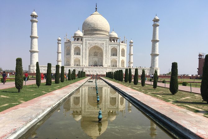 Private Golden Triangle 4 Day Tour from New Delhi - Day 1: New Delhi’s mosques, tombs, and grand avenues