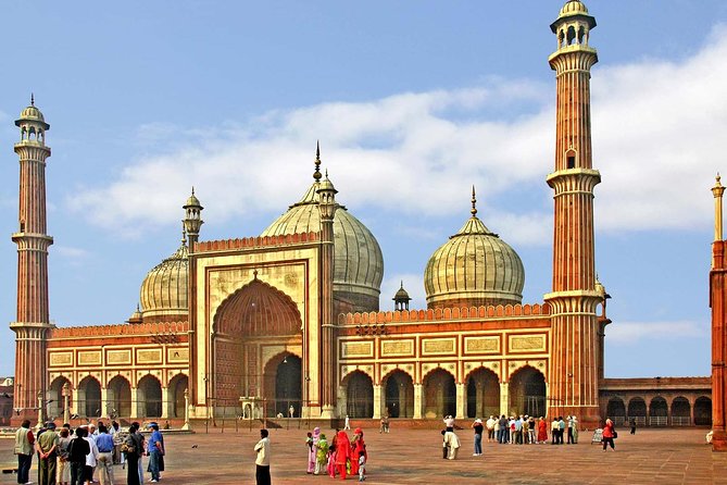 Private Half Day Old Delhi City Tour - Jama Masjid, a powerful first look at Mughal Delhi