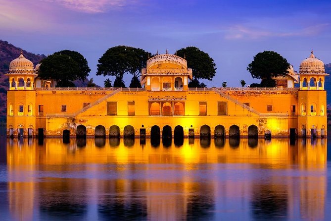 Private Jaipur Tour by Express Train from Delhi - Jantar Mantar and Jaipur’s giant sundial
