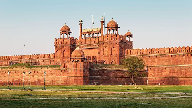 Private New Delhi Tour by Car - The Red Fort: Mughal power in red sandstone