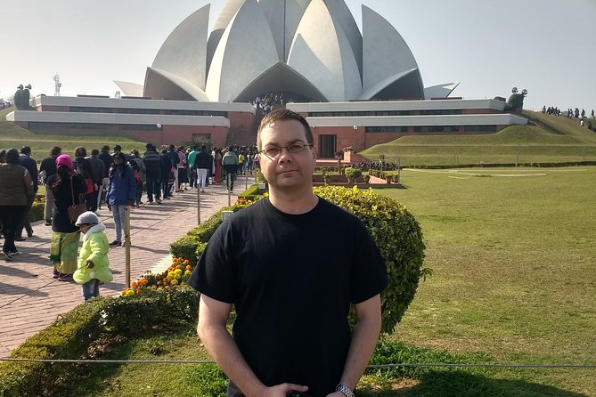 Private Old and New Delhi Tour in 8 Hours With Entrances and Lunch - Starting at Raj Ghat
