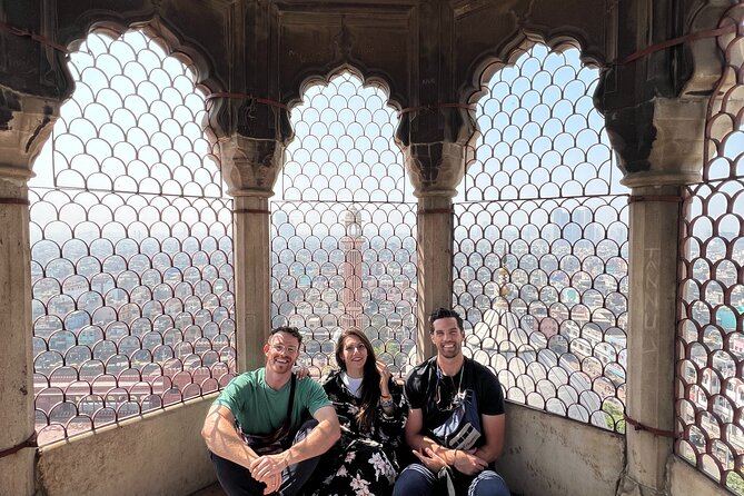 Private Old Delhi Heritage and Spice Market Tour - Chandni Chowk through food, cloth, and jewelry