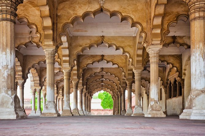 Private One Day Trip to Agra from Delhi by Superfast Train - The pace, comfort, and private format