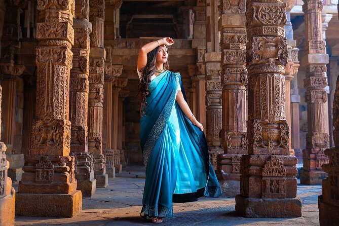 Private Photoshoot with a Local Photographer - Starting at Qutub Minar