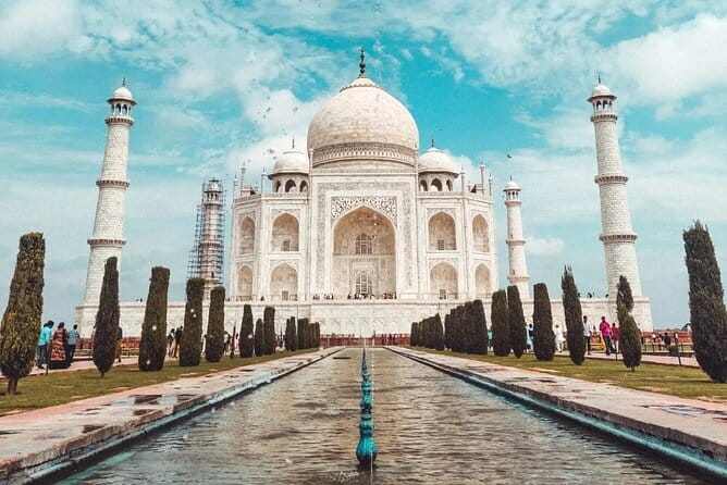 Private Same Day Sunrise Taj Mahal Tour from Delhi by Car - A 2:30 AM Delhi departure sets the pace
