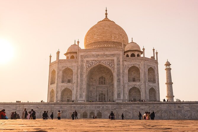 Private Skip the line Taj Mahal Sunrise Trip From Delhi By Car (All Inclusive) - Seeing the Taj Mahal before the heat builds