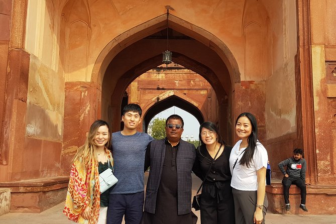 Private Sunrise Taj Mahal & Agra Day Tour from Delhi - Breakfast at Courtyard by Marriott