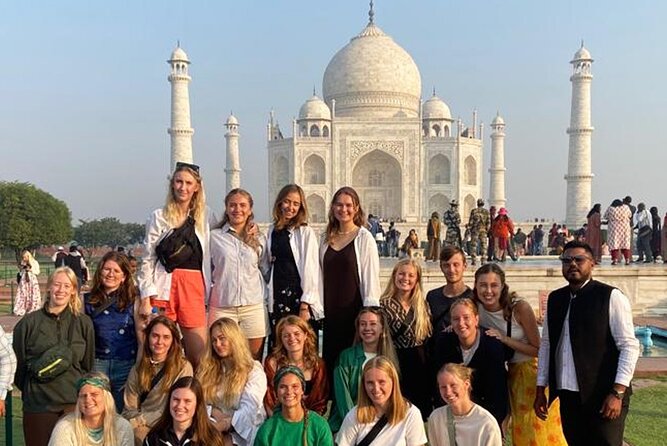 Private Sunrise Taj Mahal Tour from Delhi By Car -All inclusive - Why a sunrise Taj Mahal tour works so well